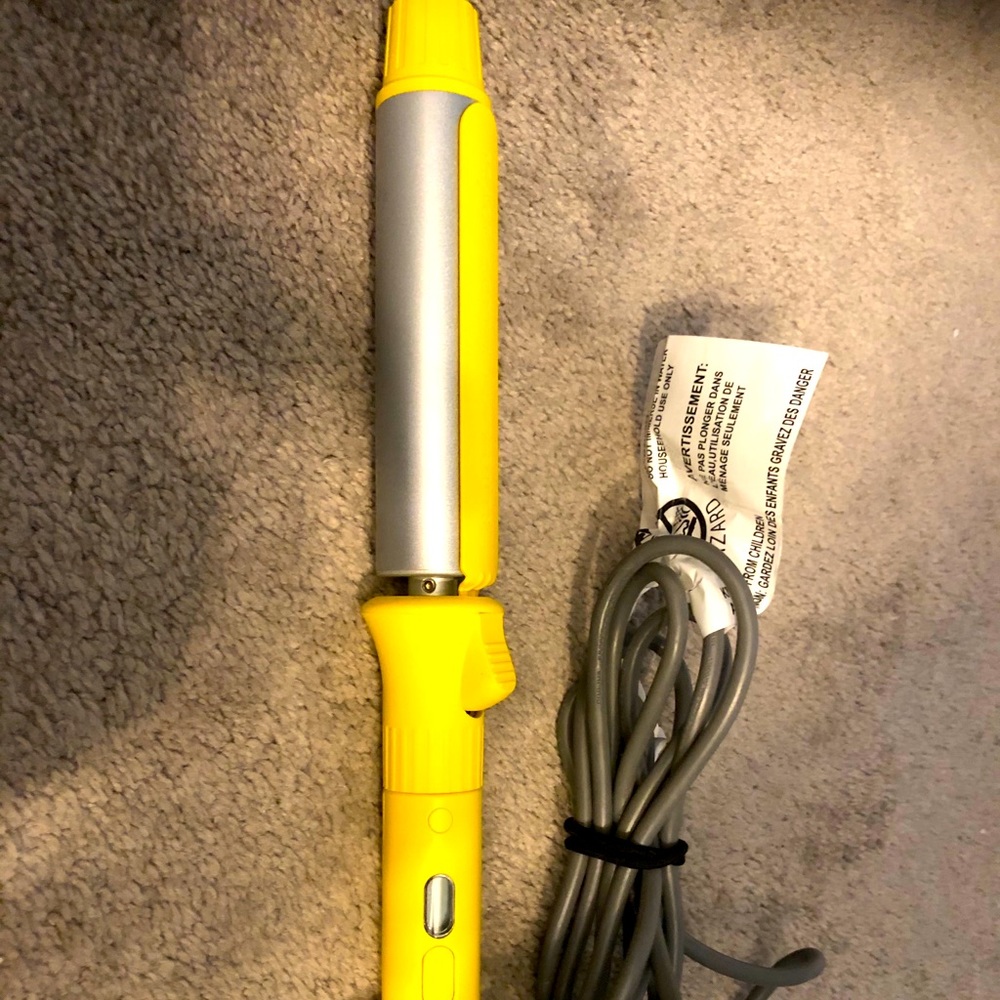 DryBar 3 day Bender rotating curling iron